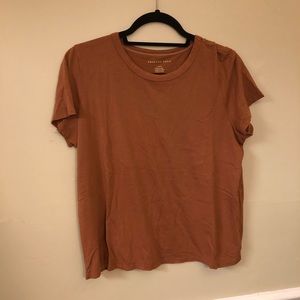 Bunt orange tee